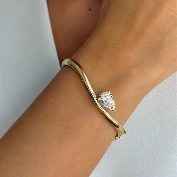 Éclat Doré Bangle